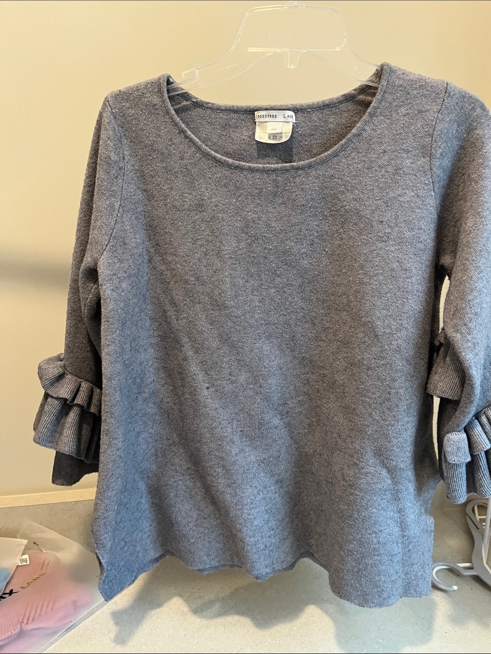 Crosstree Lane  Gray Ruffle-Sleeve Knit Top
